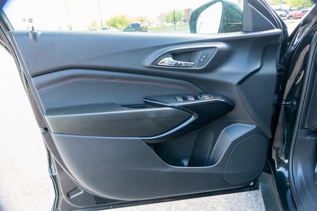 Used 2025 Black Chevrolet 2RS image 17