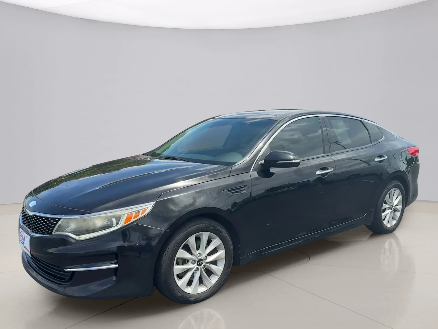 Used 2018 Black Kia EX image 1