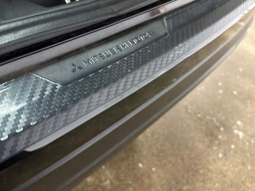 Used 2022 Black Mitsubishi LE image 30