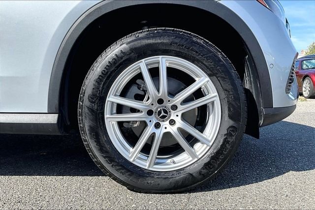 Used 2026 Silver Mercedes-Benz GLC 300 image 9