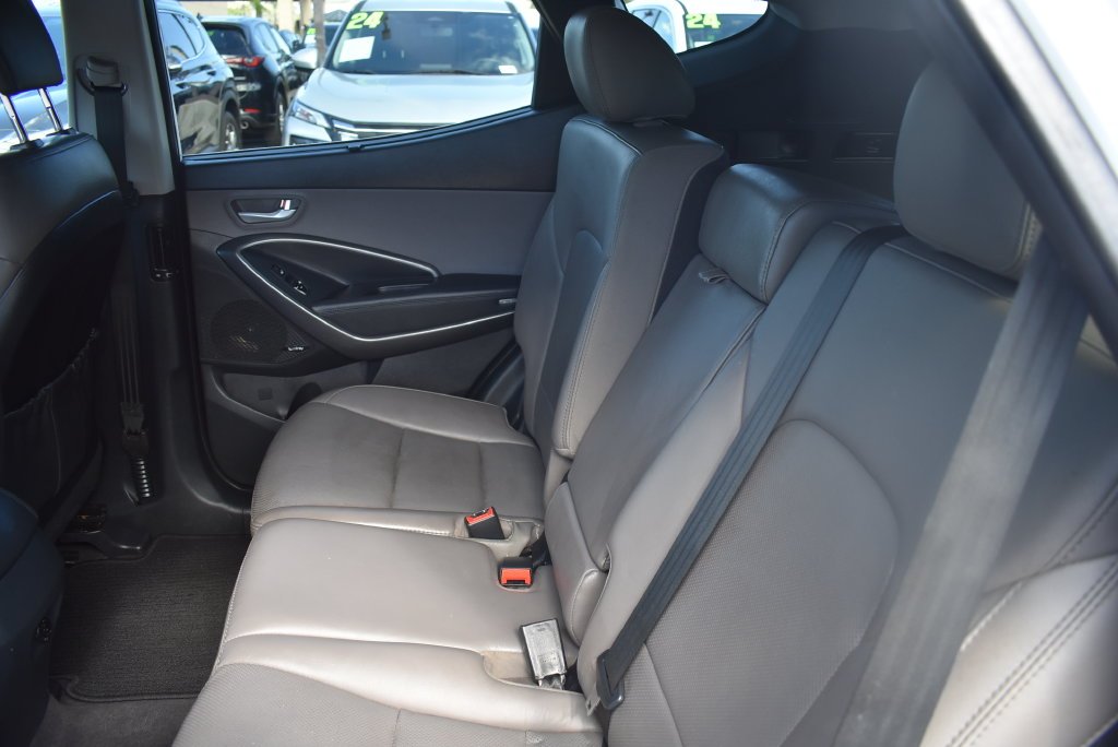 Used 2018 White Hyundai 2.4 Base image 18