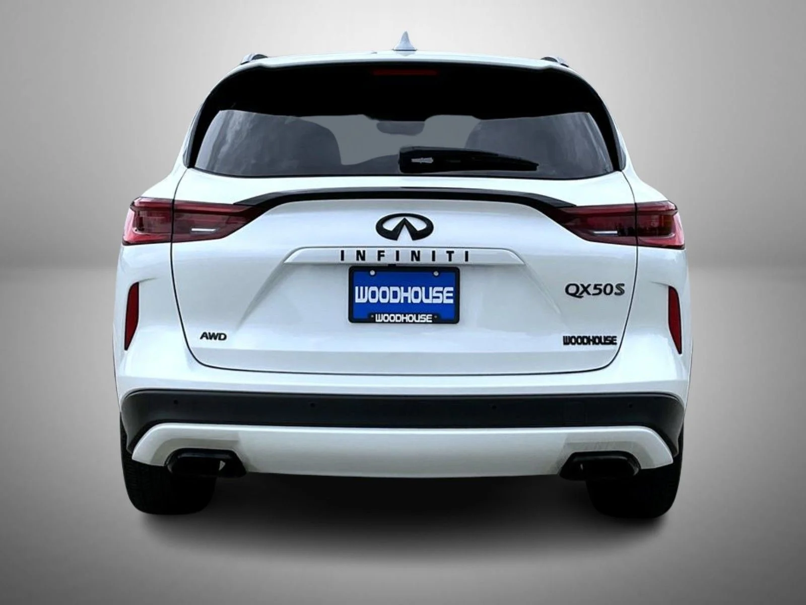 Used 2025 White INFINITI SPORT image 6
