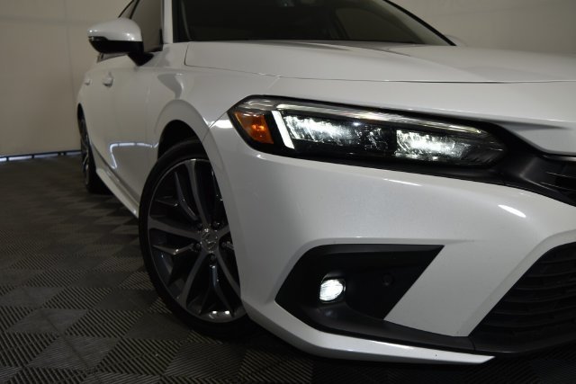 Used 2023  Honda Touring image 3