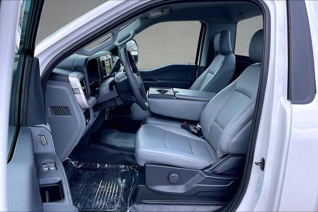 New 2026 Oxford White Ford XL image 6