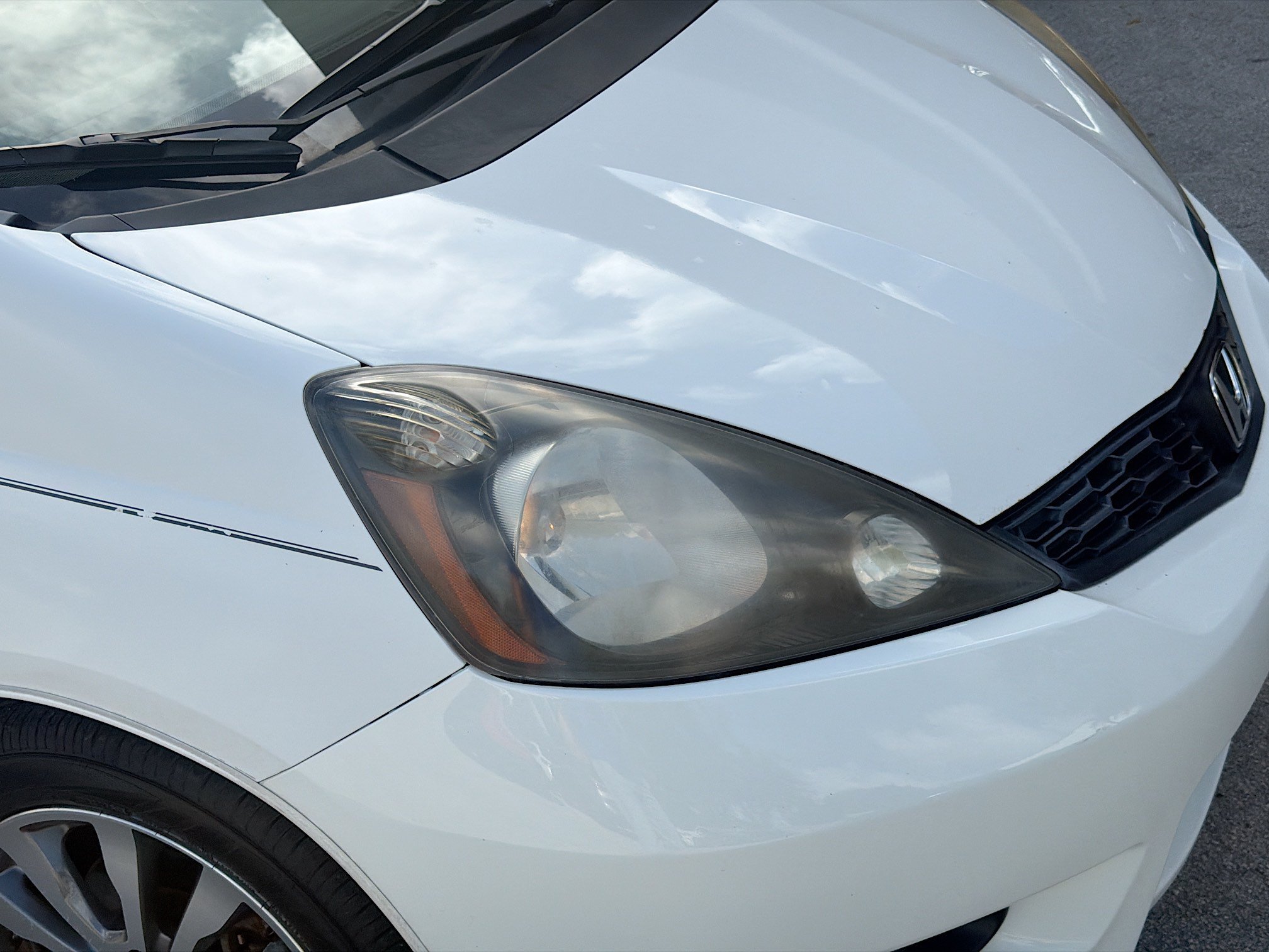 Used 2012 Taffeta White Honda Sport image 33