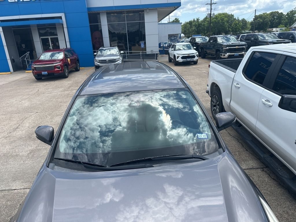 Used 2017 Gray Toyota LE image 7