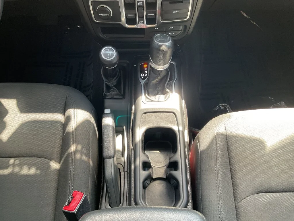 Used 2019 Red Jeep Unlimited Sport S image 26