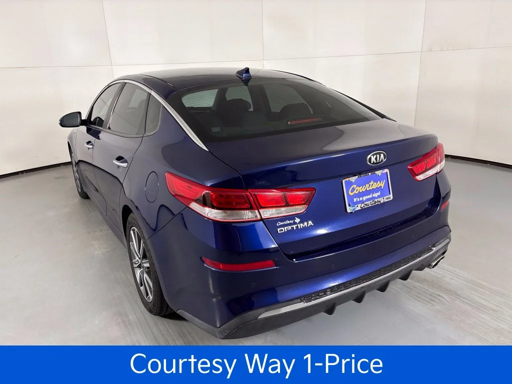 Used 2019 Blue Kia LX image 9