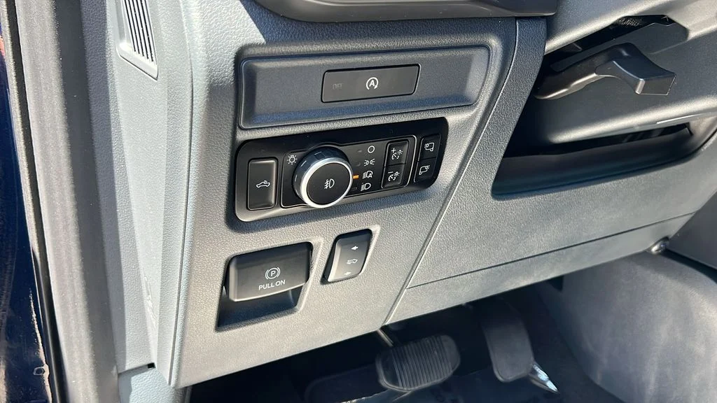 Used 2025 Blue Ford Tremor image 13