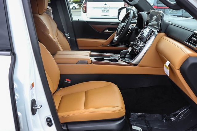New 2026 Eminent White Pearl Lexus LX 700h LUXURY image 21