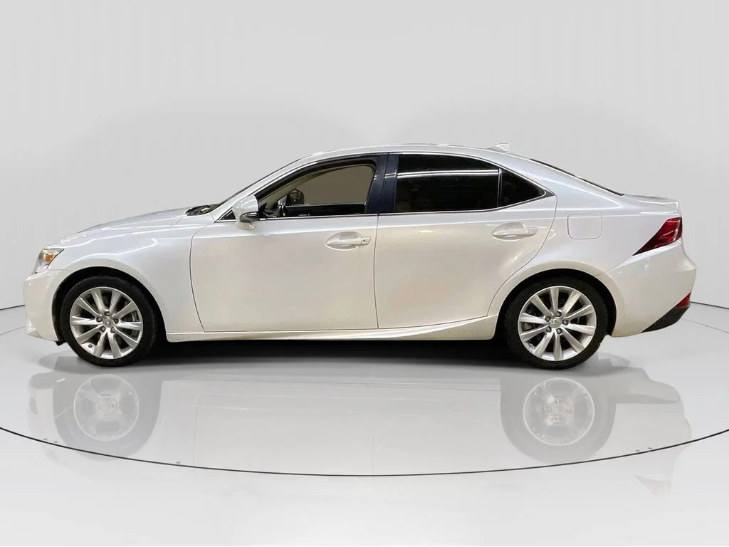 Used 2016 White Lexus 200t image 4