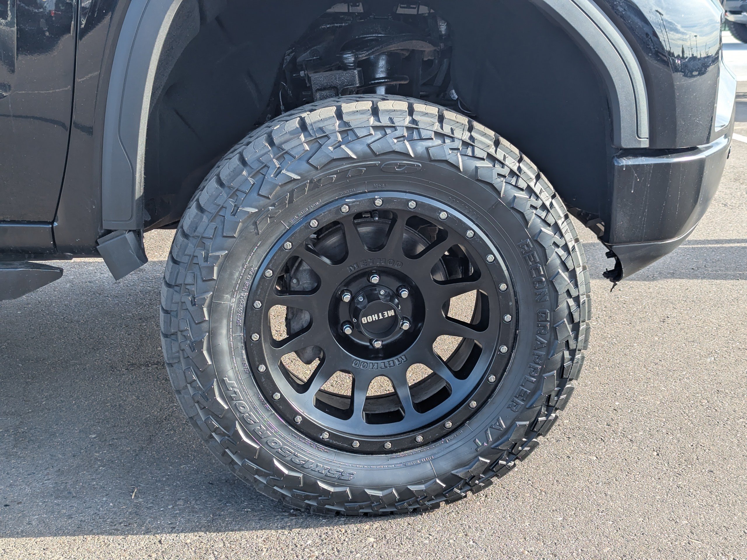 Used 2020 ONYX BLACK GMC Elevation image 49