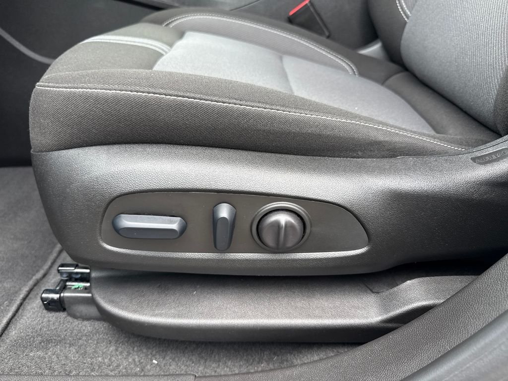 Used 2025 Gray Chevrolet LT image 15