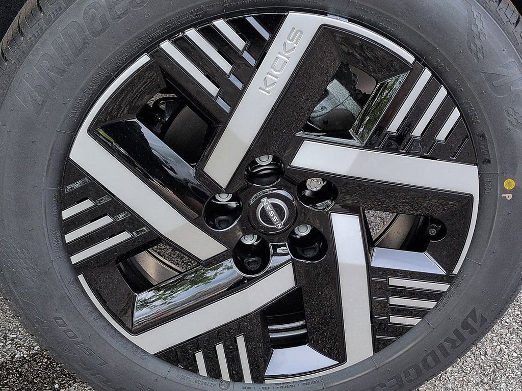 New 2026 Super Black Nissan SV image 14