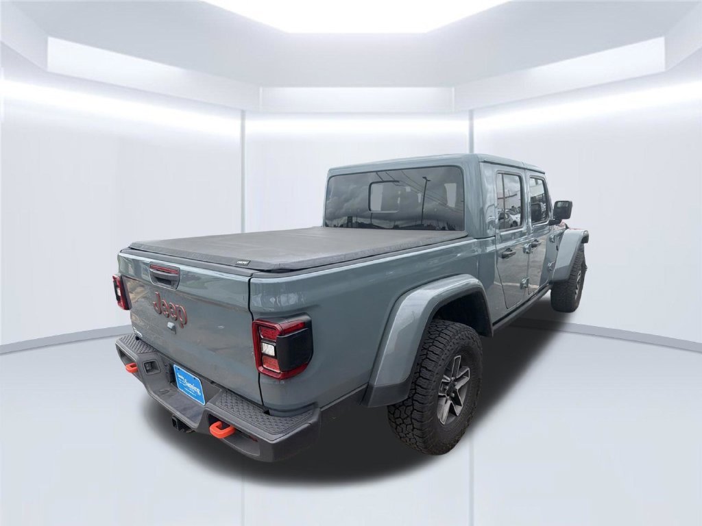 Used 2025 Gray Jeep Mojave image 18