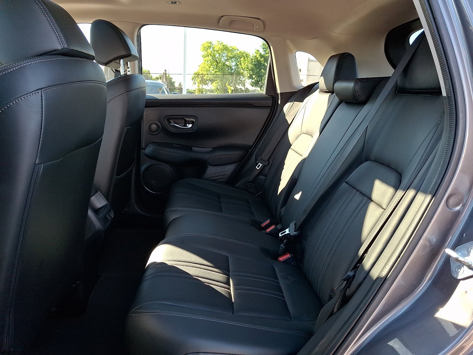Used 2023 Gray Honda EX-L image 9