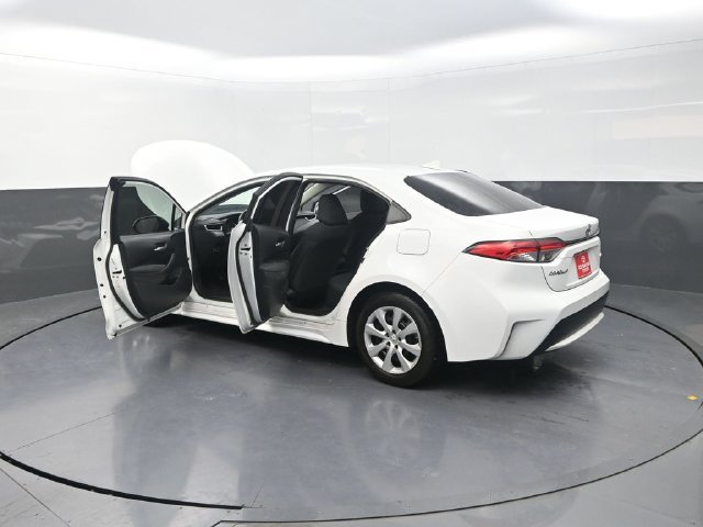 Used 2021 White Toyota LE image 43