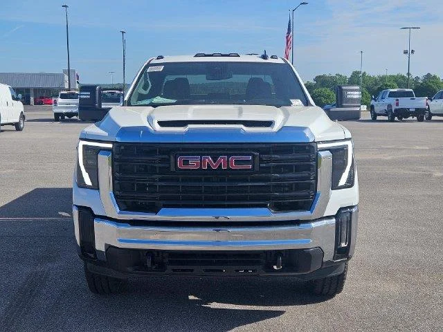New 2026 Summit White GMC Pro image 8