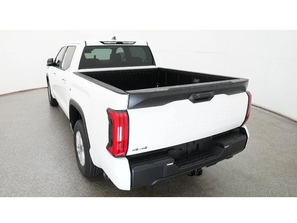 New 2026 Ice Cap Toyota SR5 image 8