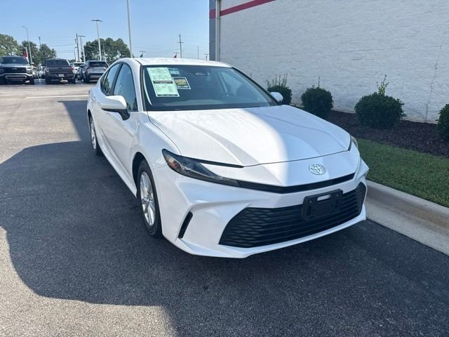 Used 2025 White Toyota LE image 1