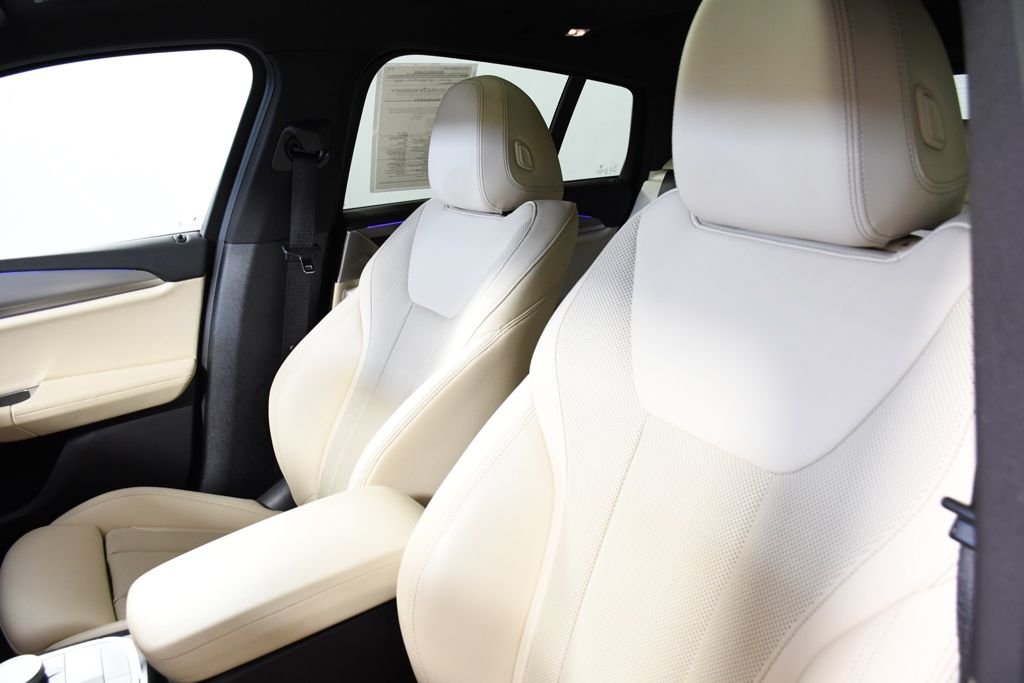 2023 BMW X4 30i - Photo 17