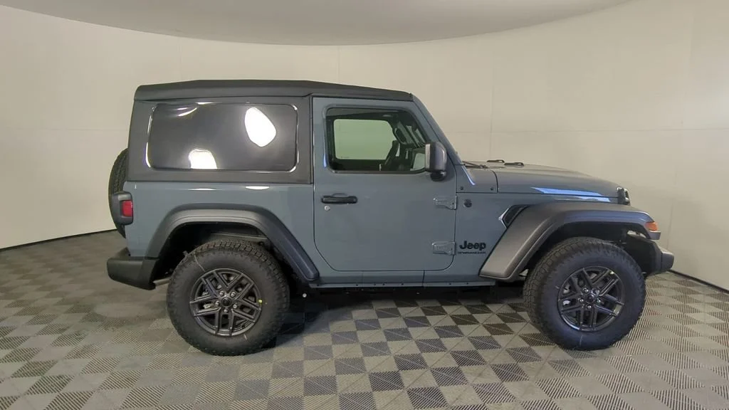 New 2026 Anvil Clear-Coat Exterior Paint Jeep Sport S image 4