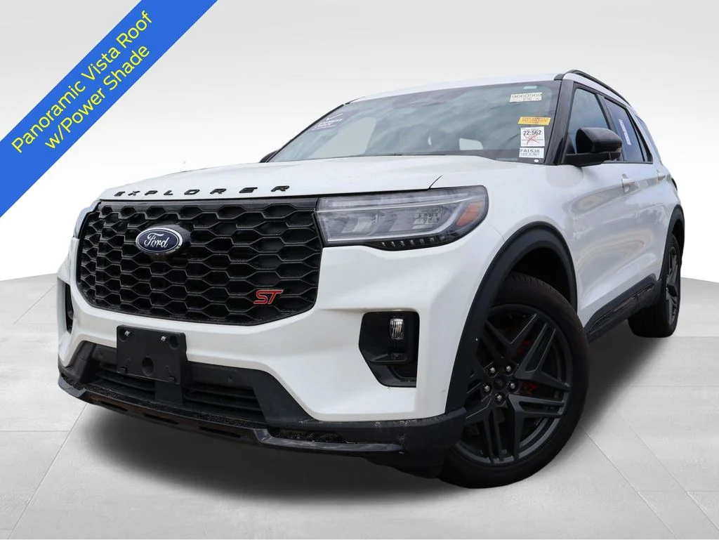 Used 2025 White Metallic Ford ST image 5
