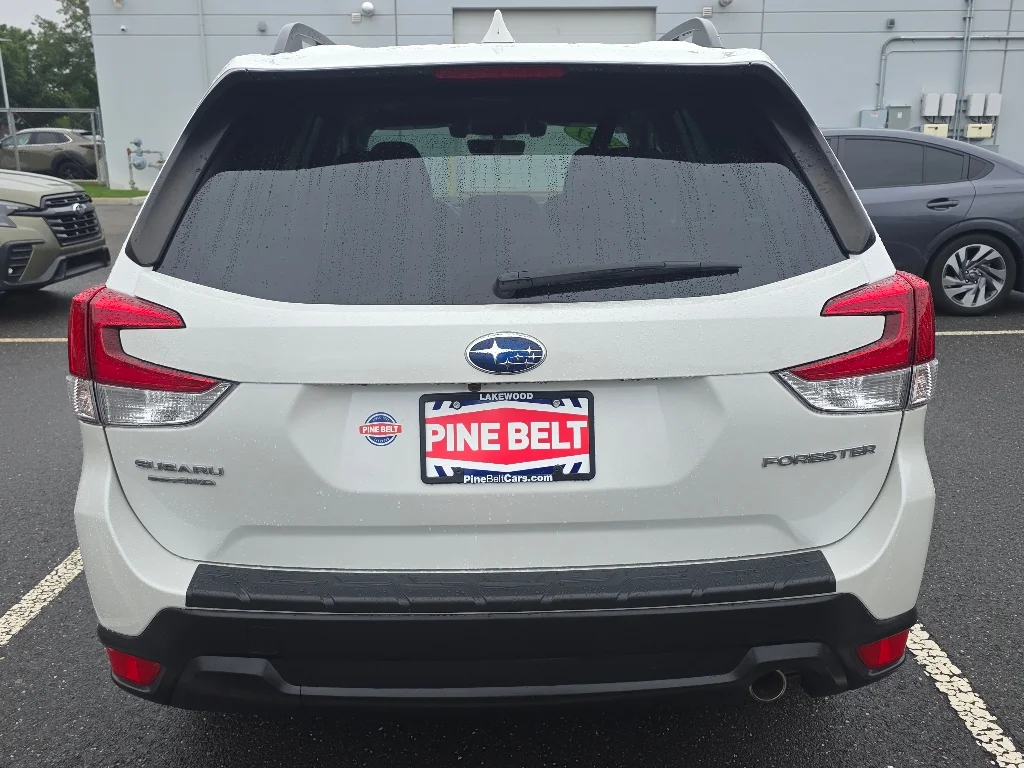 Used 2021 White Subaru Limited image 4