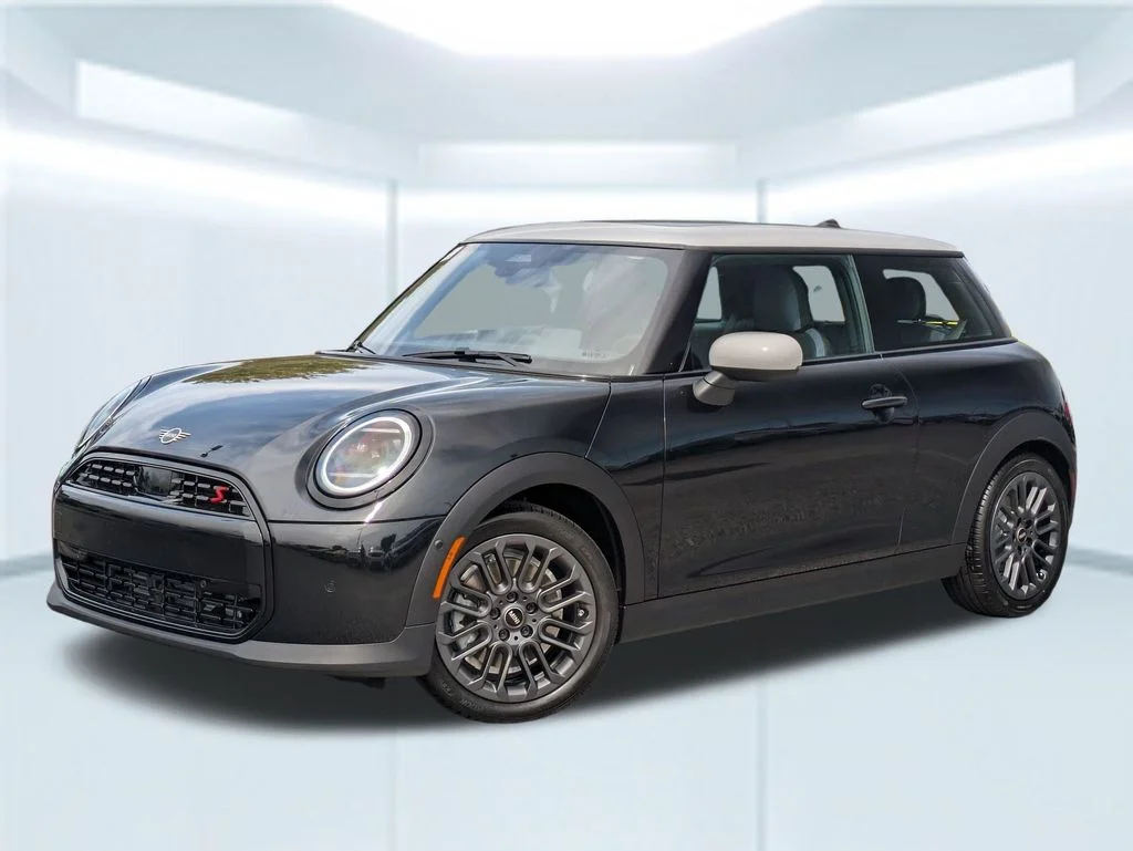 2026 MINI Hardtop Cooper S Signature's photo
