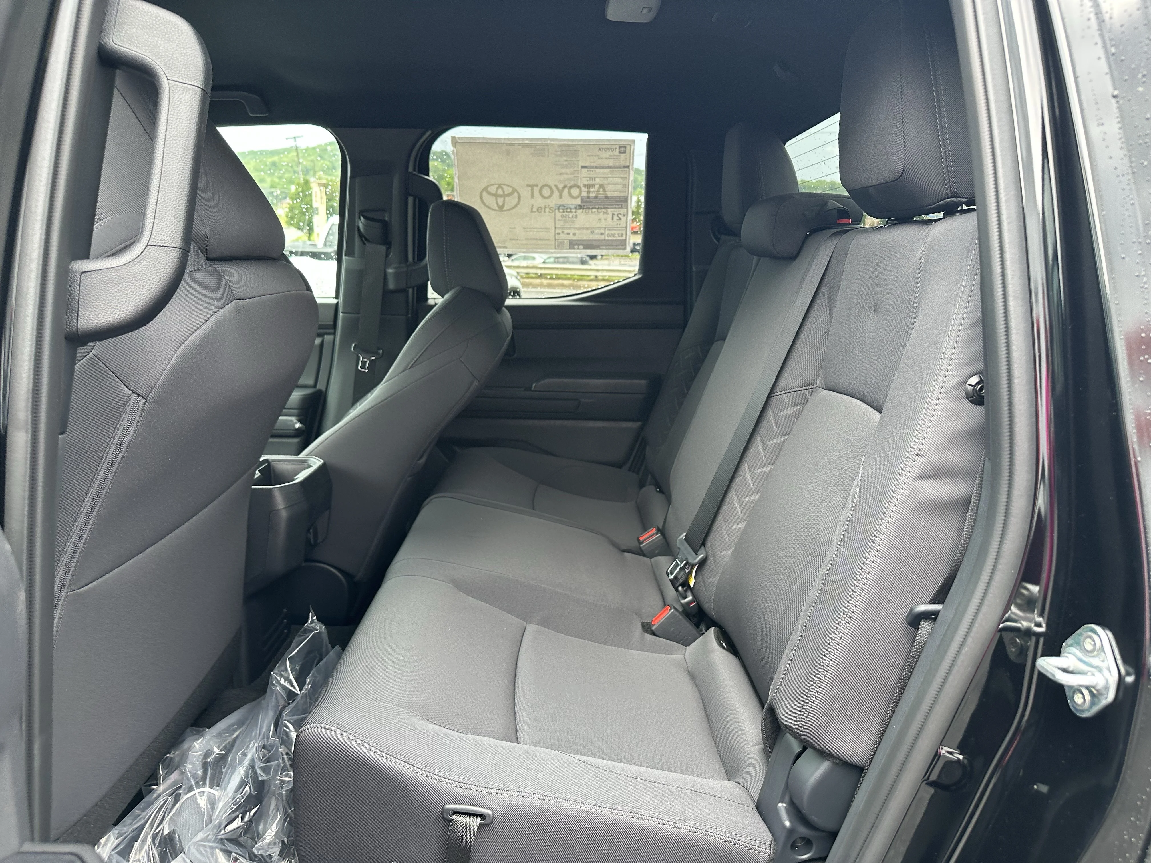 2026 Toyota Tacoma SR5 - Photo 9