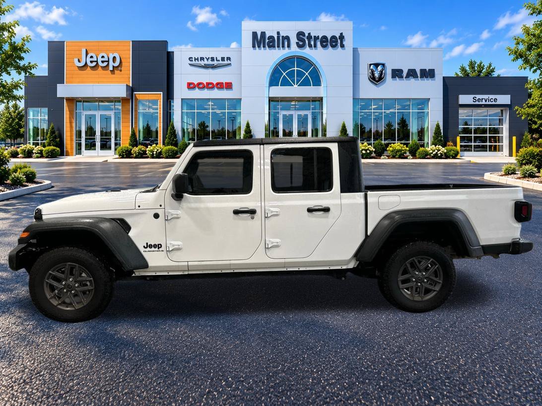 Used 2025 Jeep Gladiator Sport S with VIN 1C6PJTAG1SL518412 for sale in Kansas City