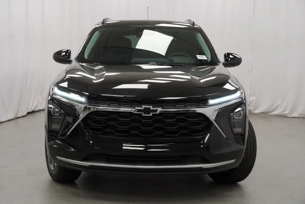 New 2026 Mosaic Black Metallic Chevrolet LT image 33