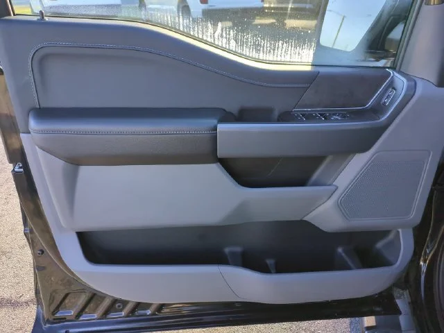 Used 2024 Black Ford XLT image 12