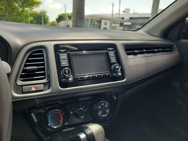Used 2019 Gray Honda LX image 28