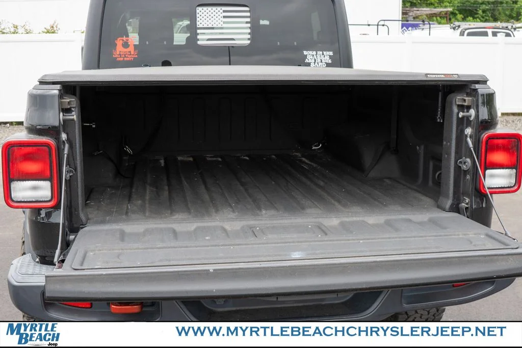 Used 2021 Black Clearcoat Jeep Sport image 30