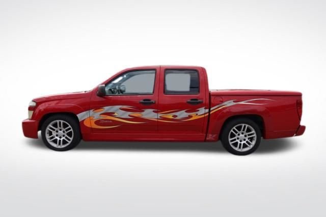 Used 2005 Red Chevrolet LS image 8
