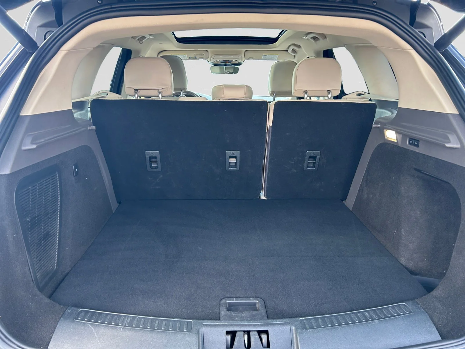 Used 2021 BLACK Lincoln RESERVE AWD image 10