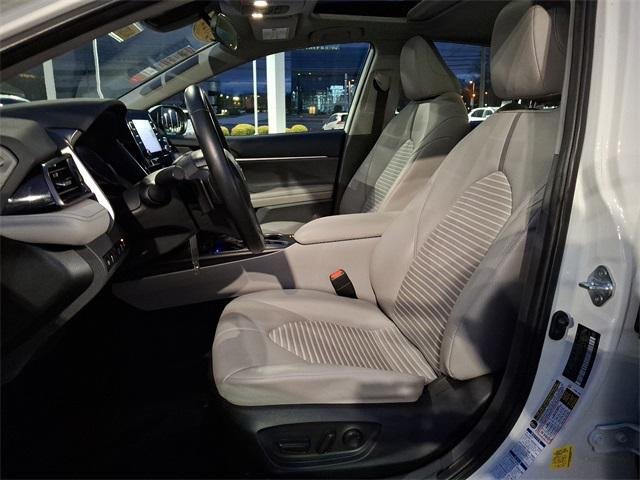 Certified Used 2022 White Toyota SE image 20