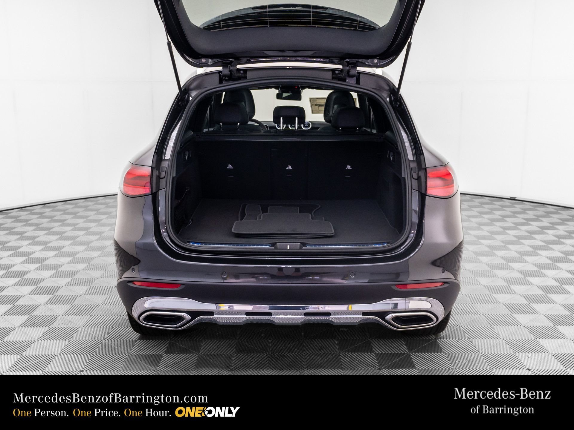 New 2026 Graphite Grey Metallic Mercedes-Benz GLC 300 image 85