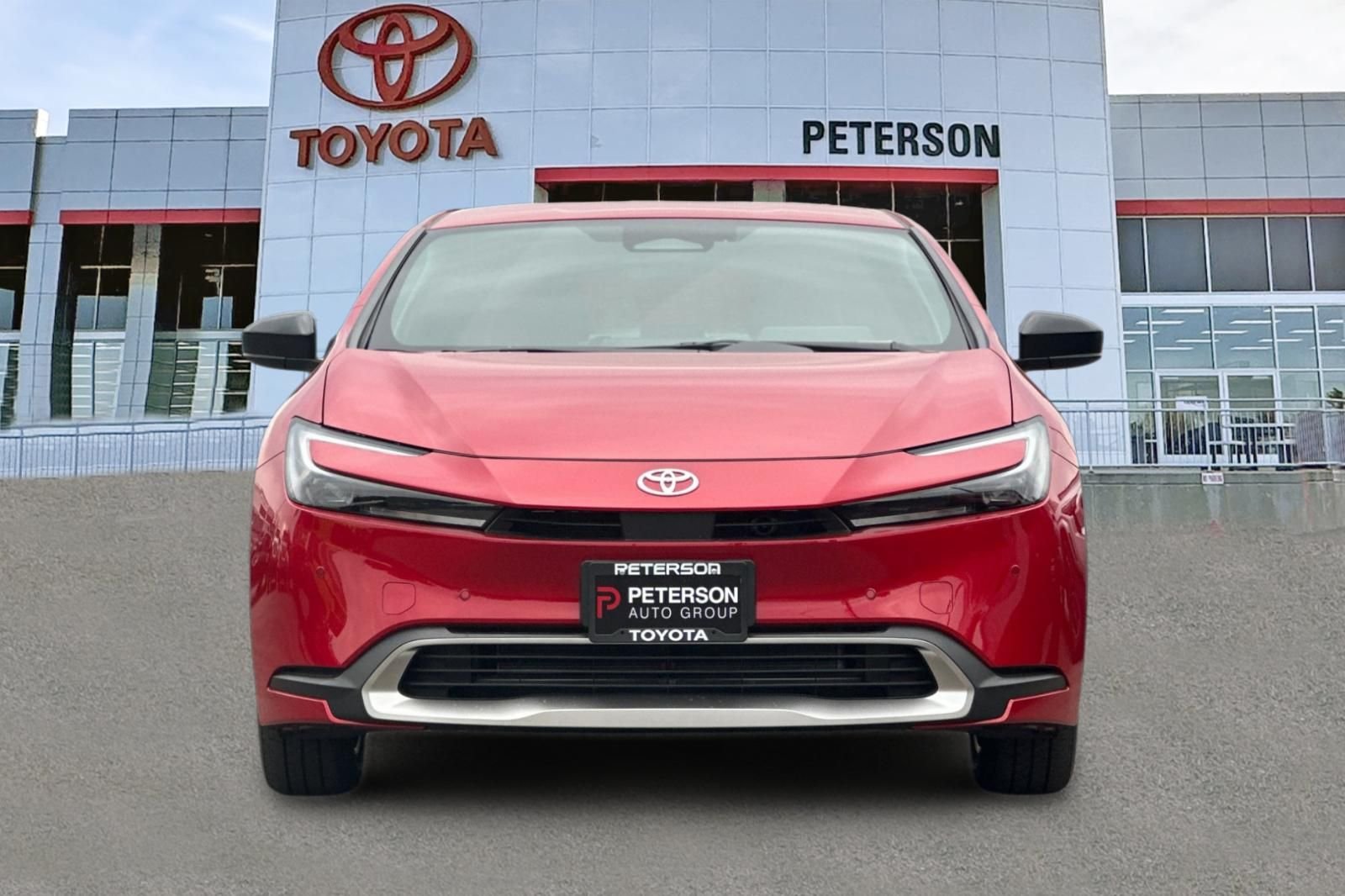 2026 Toyota Prius Plug-in Hybrid SE - Photo 9