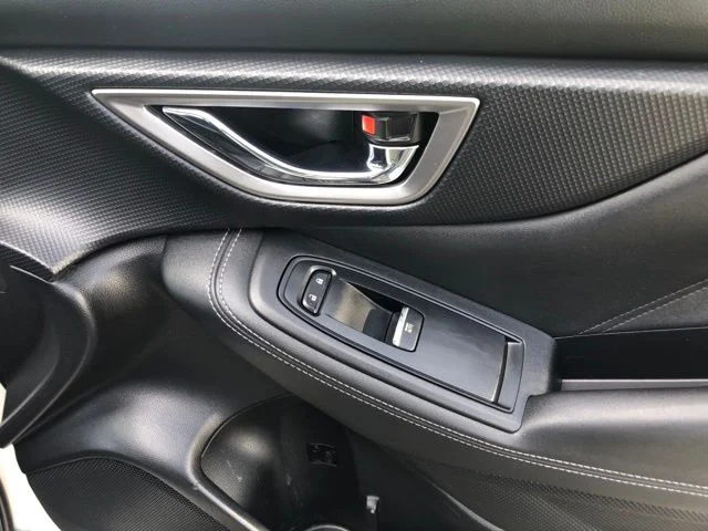 Used 2019 Crystal White Pearl Subaru Limited image 15