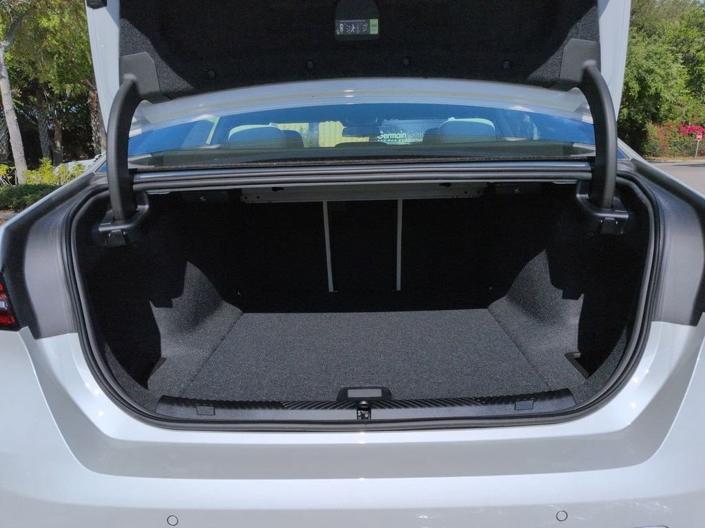 New 2026 White Metallic BMW eDrive40 image 13