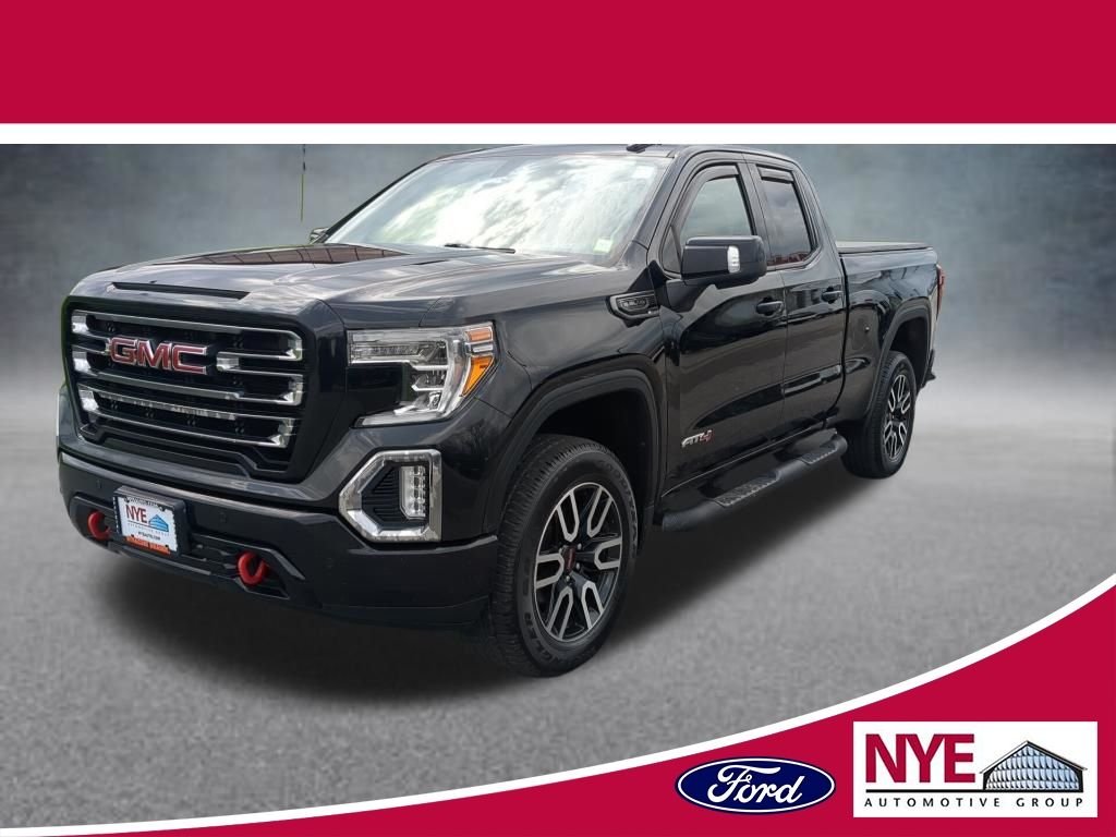 2019 GMC Sierra 4WD Double Cab Standard Box AT4's photo