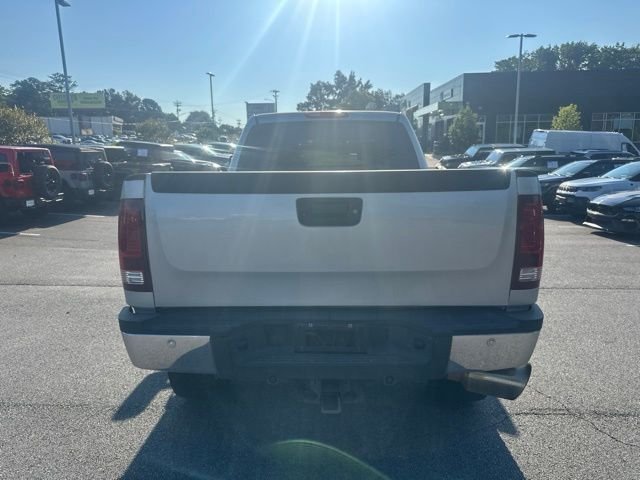 Used 2011 Silver GMC SLE image 4