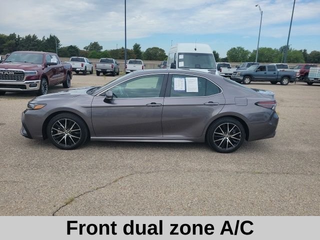 Used 2023 Predawn Gray Mica Toyota SE image 3