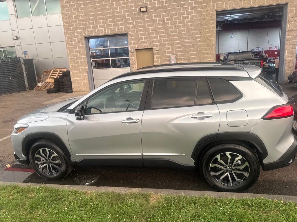 Used 2025 Silver Toyota Hybrid SE image 4
