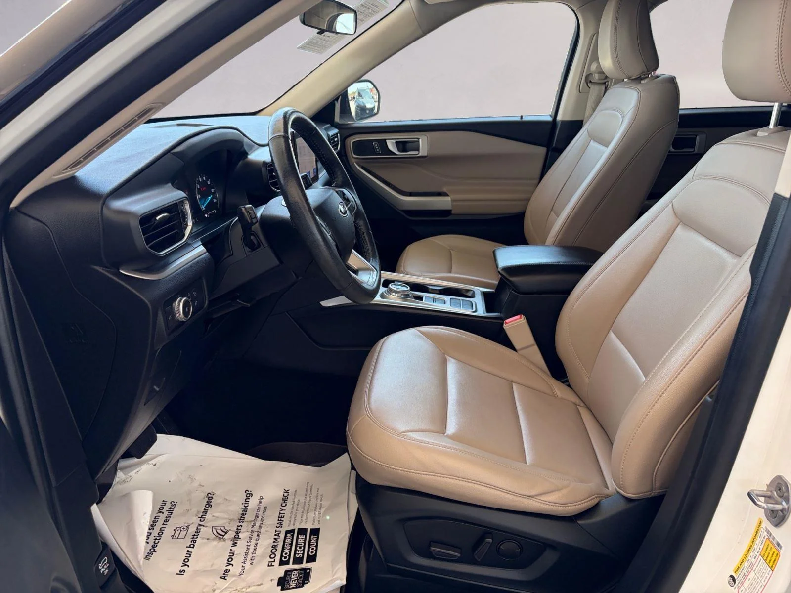 Used 2021 Star White Metallic Tri-Coat Ford XLT image 9
