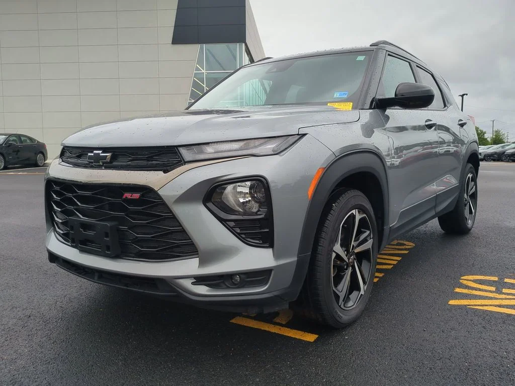 Used 2023 Gray Chevrolet RS image 8