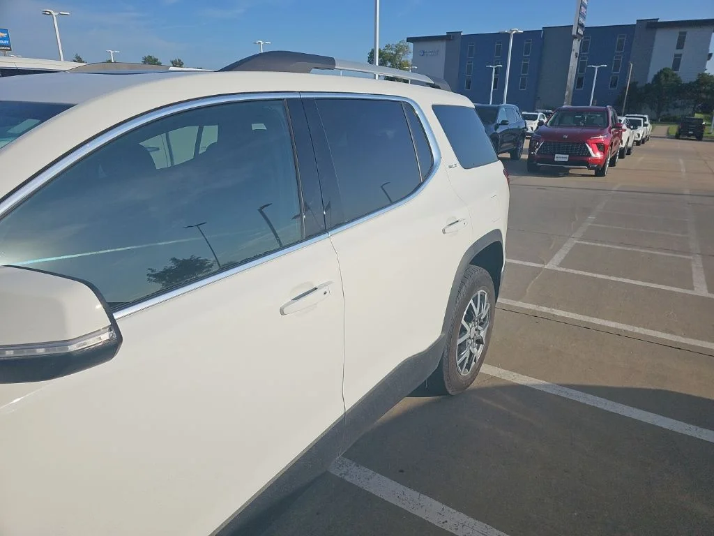 Used 2023 White GMC SLT image 6