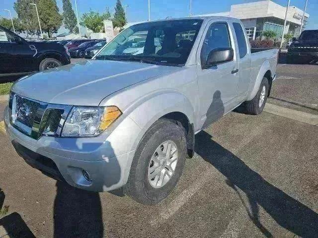 Used 2017 Silver Nissan SV image 1
